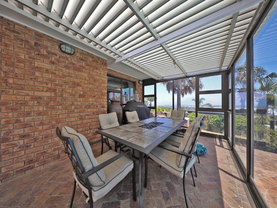 4 Bedroom Property for Sale in Plattekloof Western Cape